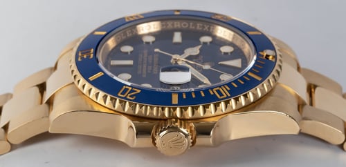 Crown Side Shot of Submariner Date