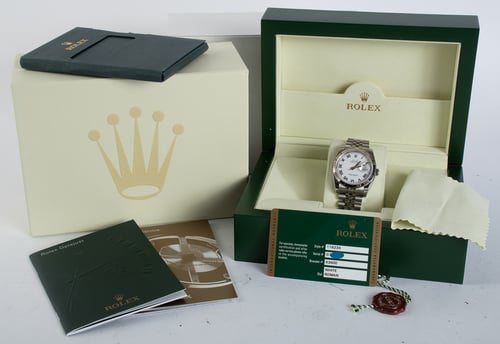 Box / Paper shot of Datejust 36