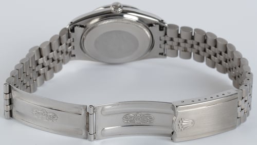 Open Clasp Shot of Air-King Super Precision Oversize Vintage