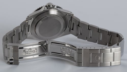 Open Clasp Shot of Submariner Date