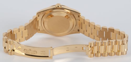 Open Clasp Shot of Day-Date President