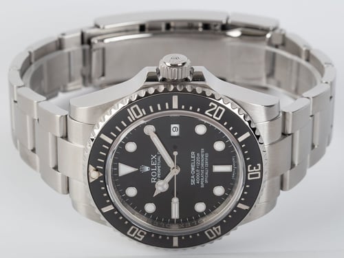 Front View of Sea-Dweller 4000