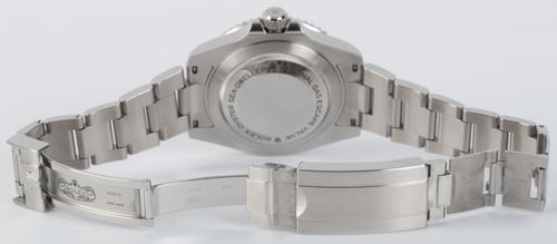 Open Clasp Shot of Sea-Dweller 4000