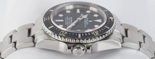 Crown Side Shot of Sea-Dweller 4000