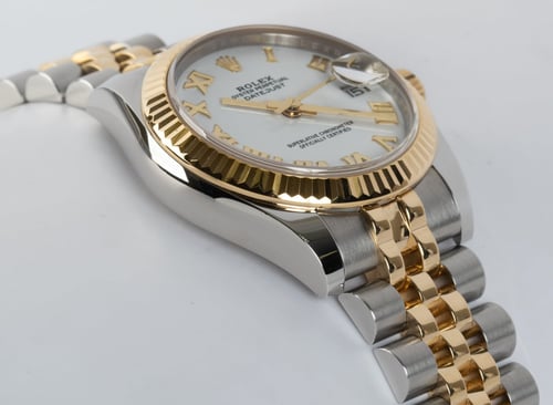 9' Side Shot of Datejust Midsize 31MM