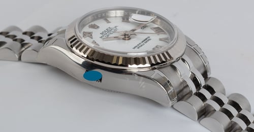 9' Side Shot of Ladies Datejust