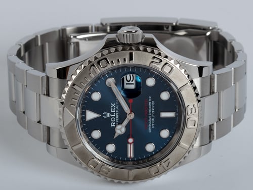 Front View of Yacht-Master 40