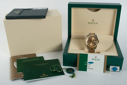 Box / Paper shot of Datejust II