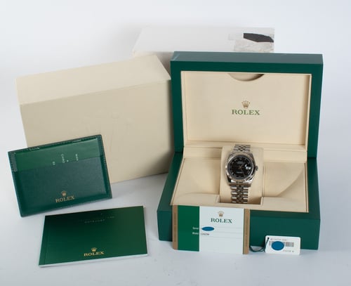Box / Paper shot of Datejust 36