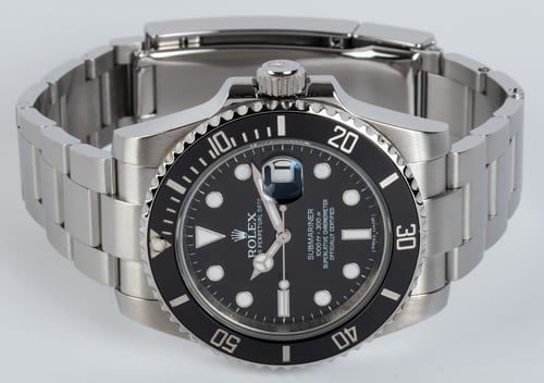 Front View of Submariner Date