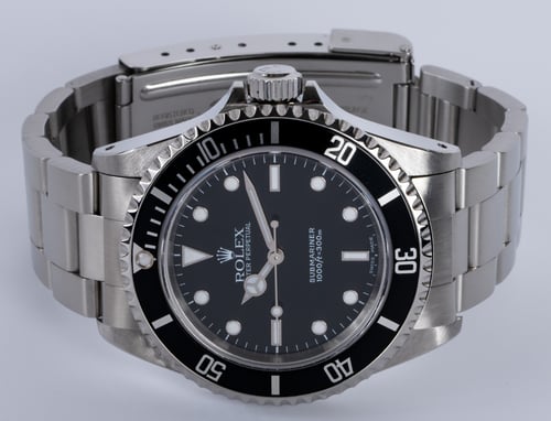 Front View of Submariner