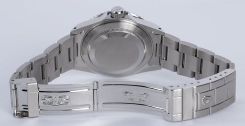 Open Clasp Shot of Submariner