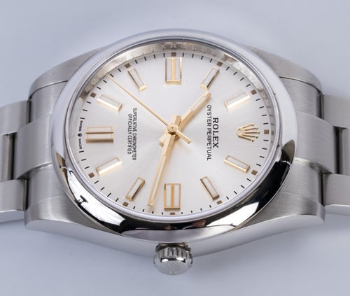 Crown Side Shot of Oyster Perpetual 41