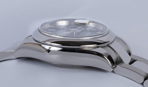 9' Side Shot of Ladies Datejust