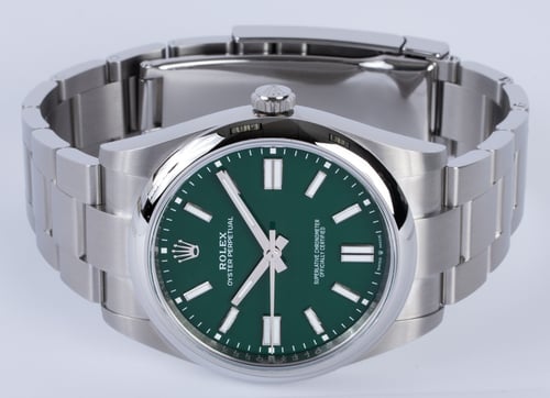 Rolex Oyster Perpetual 41 134300-0004 - 2024 Green Dial, Steel
