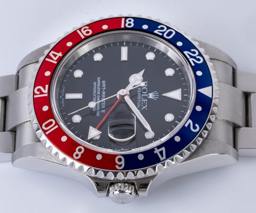 Crown Side Shot of GMT-Master II 'Pepsi'