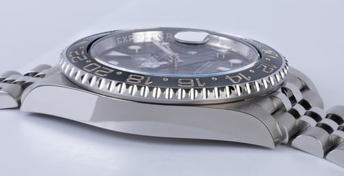 9' Side Shot of GMT-Master II 'Bruce Wayne'