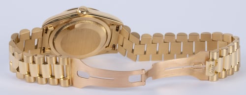 Open Clasp Shot of Day-Date President
