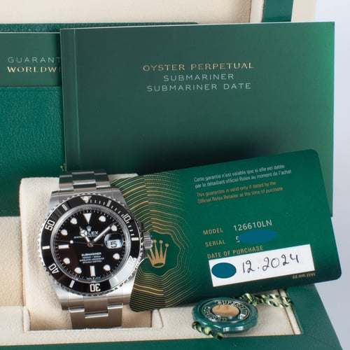 View in Box of Submariner Date 41