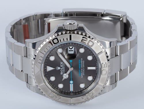 Front View of Yacht-Master 40
