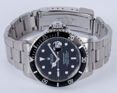 Front View of Submariner Date