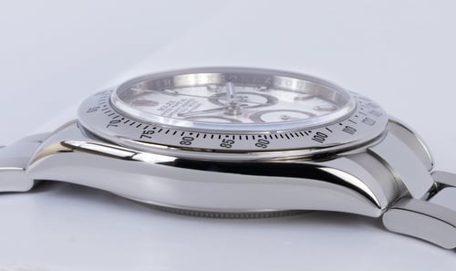9' Side Shot of Daytona Cosmograph