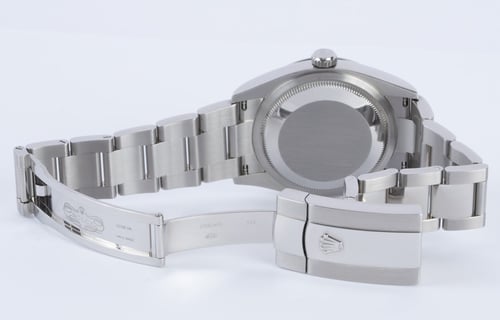 Open Clasp Shot of Datejust 36