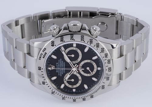 Front View of Daytona Cosmograph