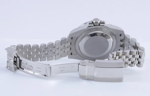 Open Clasp Shot of GMT-Master II 'Pepsi'