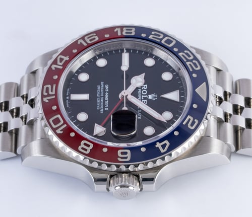 Crown Side Shot of GMT-Master II 'Pepsi'