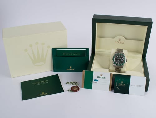Box / Paper shot of Submariner Date 'Hulk'