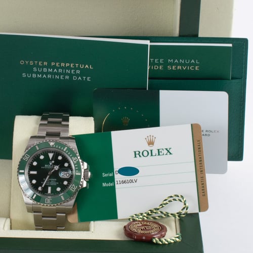 View in Box of Submariner Date 'Hulk'