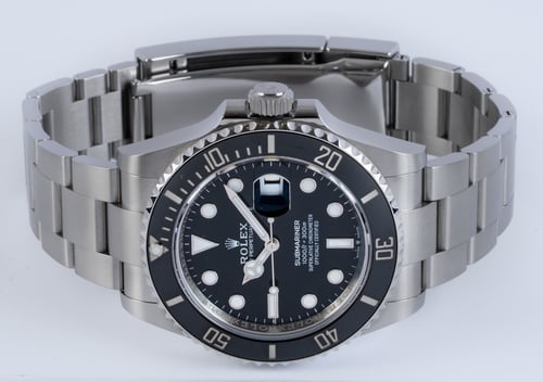 Front View of Submariner Date 41