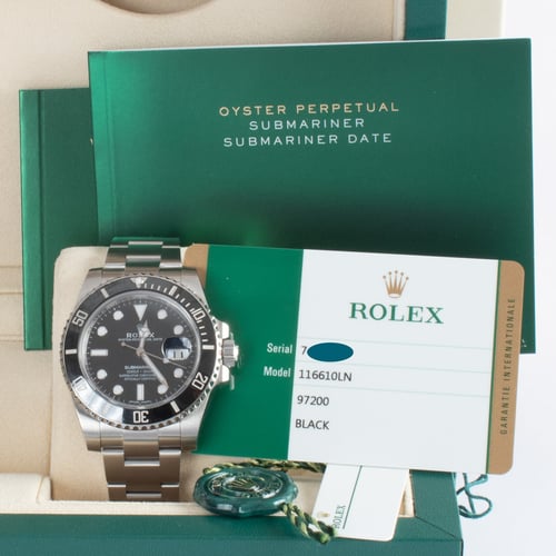 Paper shot of Submariner Date