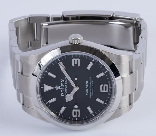 Front View of Explorer 39MM 'Full Lume'