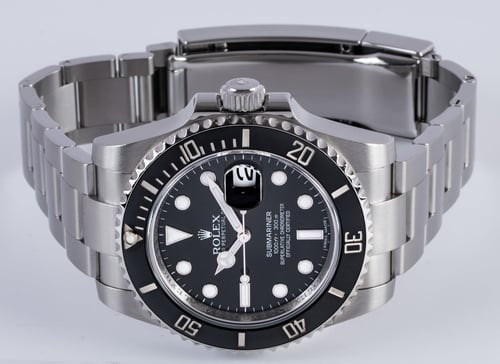 Front View of Submariner Date