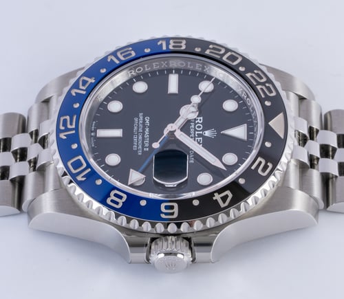 Crown Side Shot of GMT-Master II 'Batgirl'