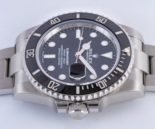Crown Side Shot of Submariner Date