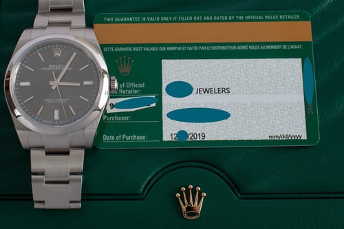 Paper shot of Oyster Perpetual 39