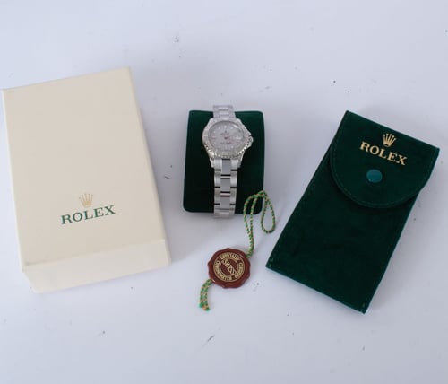 Box / Paper shot of Ladies Yacht-Master