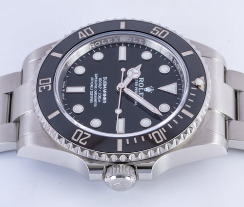 Crown Side Shot of Submariner 41