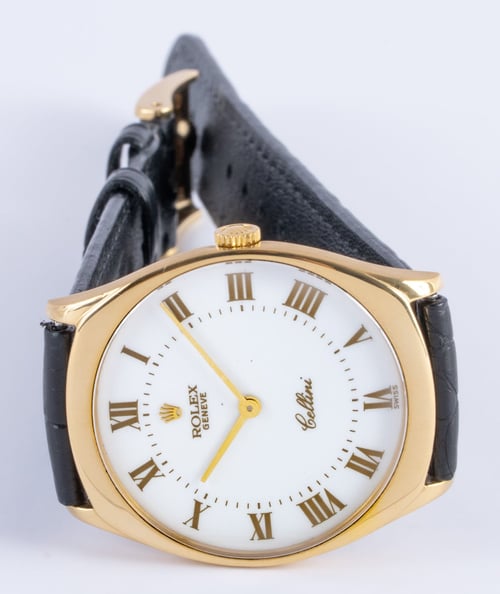 Front View of Cellini Danaos 33mm