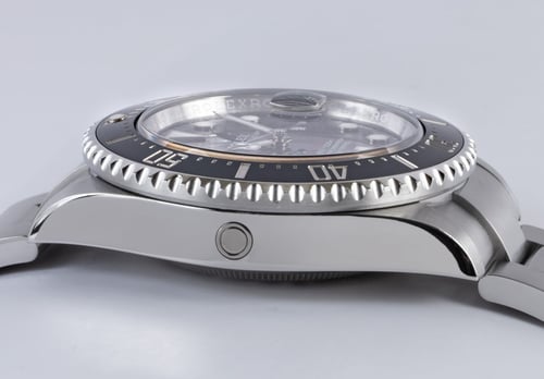 9' Side Shot of Sea-Dweller 43mm