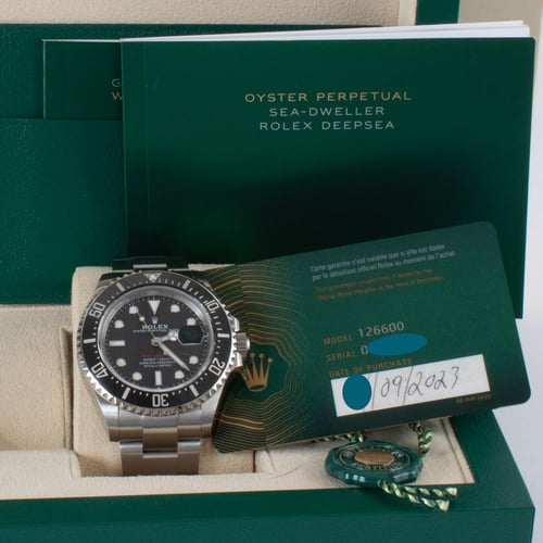 View in Box of Sea-Dweller 43mm
