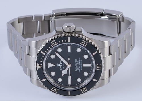 Front View of Submariner 40