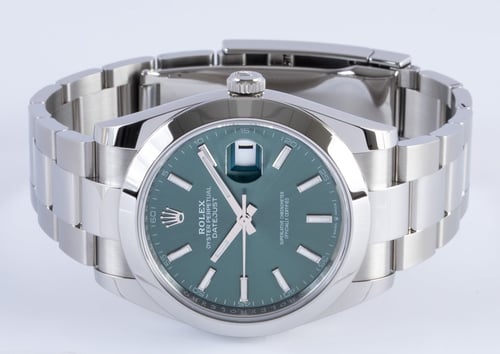 Front View of Datejust 41