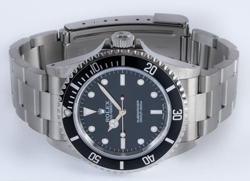 Front View of Submariner