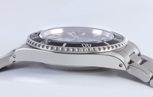9' Side Shot of Submariner