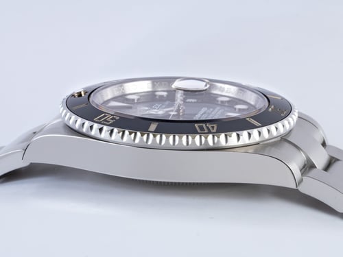9' Side Shot of Submariner Date 41
