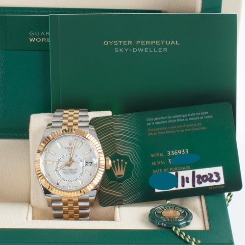 View in Box of Sky-Dweller